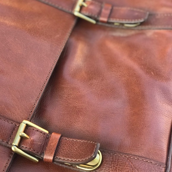 Fossil Messenger Bag - Picture 5 of 11